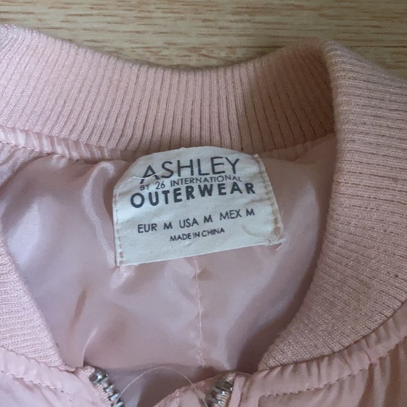 Bomber jacket / peach 🍑 color - Picture 3 of 5